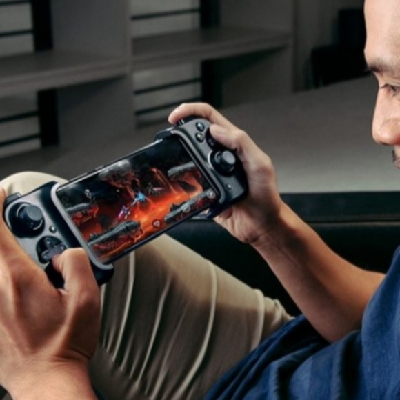 Razer's Kishi made for iPhone - Picture 5 of 7